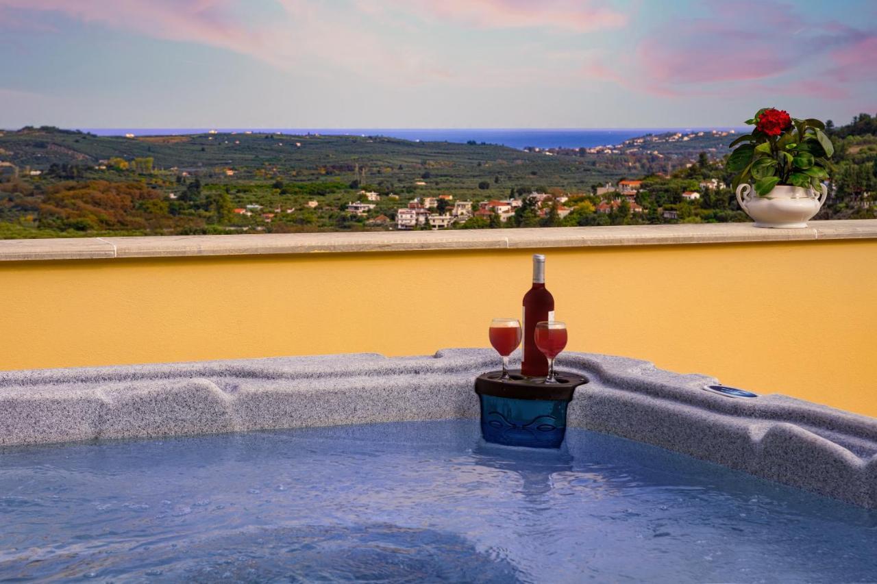 Villa Erontas - Private Heated Jacuzzi Makhairoí Eksteriør billede